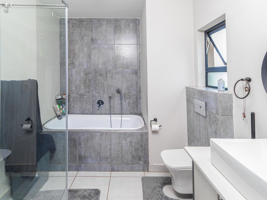 3 Bedroom Property for Sale in Melodie North West